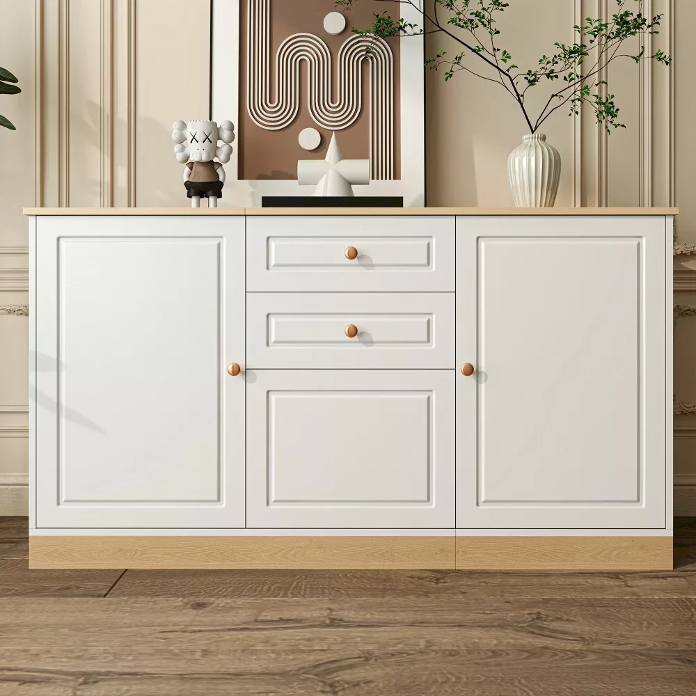 Buffet blanc aspect bois à trois portes