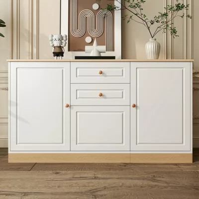 Buffet blanc aspect bois à trois portes